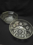 Lote de 2 travessas redondas, fruteiras, bowl em vidro moldado. Medindo o maior 27cm x 10cm de altura.