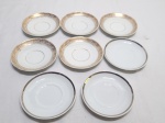 Lote de 8 pires de café em porcelana diversas. Medindo em média 11cm de diâmetro.