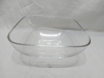 Lindo centro de mesa, fruteira em grosso cristal. Medindo 24,5cm x 24,5cm x 10,5cm de altura.