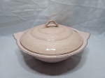 Linda sopeira redonda em porcelana inglesa rosa com friso prata. Medindo 27cm x 9cm de altura. Com fio de cabelo.