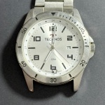 TECHNOS - Relógio quartz, não testado. Pulseira: 25mm. Caixa: 5,3cm x 4,8cm, vertical x horizontal, sem contar a coroa.  ATENÇÃO! Produto sendo vendido conforme ESTADO, testado, ou não, diz respeito apenas do momento da catalogação. Se necessário, solicitar mais fotos, vídeos ou perguntas para análise via e-mail reidaantiguidade@gmail.com, Obrigado pela visita!