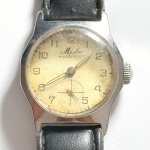 MIDO MULTIFORT - Relógio automático, funcionando. Pulseira: 19mm. Caixa: 3,7cm x 3cm, vertical x horizontal, sem contar a coroa.  ATENÇÃO! Produto sendo vendido conforme ESTADO, testado, ou não, diz respeito apenas do momento da catalogação. Se necessário, solicitar mais fotos, vídeos ou perguntas para análise via e-mail reidaantiguidade@gmail.com, Obrigado pela visita!