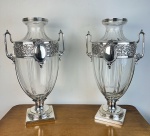 WMF - PALACIANA , PAR DE AMFORAS EM CRISTAL COM GUARNIÇÃO EM METAL