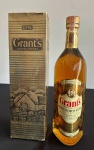 NT 010 Whisky Grant's. Garrafa 1 litro. Com lacre. Na caixa. Sem garantia do conteúdo.