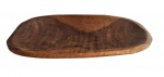 Grande gamela em madeira de lei com desenhos de coqueiros e barcos. Medidas 46x26cm