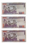 Lote com 3 (três) cédulas de CINCO MIL INTIS do Peru.