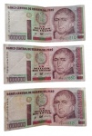 Lote com 3 (três) cédulas de UN MILLON DE INTES do Peru.