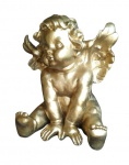Grande anjo estilo barroco em material sintético na cor ouro. Medida 40x45cm.
