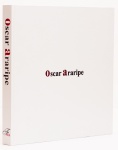 Livro "Oscar Araripe" com textos e depoimentos e fragmentos críticos de Oscar Araripe, Editado pela Fundação Oscar Araripe contendo 339 páginas. Capa dura e sobrecapa. Textos em português e inglês. Possui dedicatória de Oscar Araripe.