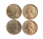 Lote com 4 (quatro) moedas de QUARTER DOLLAR DE 1990, 1982, 1985 E 1997.