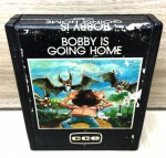 BOBBY IS GOING HOME CARTUCHO CCE PARA ATARI, FUNCIONANDO EM TESTES INICIAIS, NO ESTADO, PODENDO CONTER AVARIAS DEVIDO AOS VÍCIOS DECORRENTES DO USO - ITEM SERA ENVIADO DO RIO GRANDE SO SUL