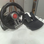 VOLANTE E PEDAIS PARA XBOX 360 - XBOX8300 - MARCA INTEGRIS - FUNCIONANDO - NO ESTADO CONFORME FOTOS - ITEM SERA ENVIADO DO RIO GRANDE DO SUL