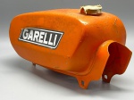 AUTO PEÇAS - Tanque GARELLI, usado. Med. 13x31x14 cm. Laranja.