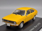 Volkswagen Passat 1975 Amarelo Escala 1/43 miniatura em metal diecast. Carro de coleção com aprox 10CM, acompanha Caixa acrilica com base.