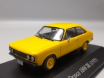 Dodge 1800 SE - 1975 Amarelo Miniatura carro de coleção em metal, carrinho em metal e plastico injetado. Escala 1:43 aprox 10cm de comprimento.