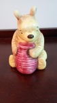 Ursinho  de porcelana  do pool cofre  da Walt Disney