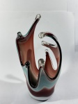 Lindo vaso de cristal `Murano`, década de `50` com sulfitos internos em rica policramia - dim - 34 cm de altura e 10 cm de diâmetro 