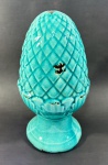 Linda pinha na cor azul turqueza - dim - 24 cm de altura e 13 cm de diâmetro 