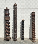 Lote com 4 colunas de madeira nobre estilo manuelino , peças de reposição ou criação de móvel - dim - 68 cm de altura o maior e menor 38 cm