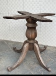 Base de mesa produzida em madeira de lei - dim - 59x44x69