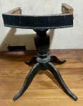 Base quadrada para mesa de madeira de lei com detalhes incrustados - 59x59x75cm