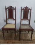 Par de cadeiras cadeiras medindo 105 cm de altura no encosto por 45 cm por 45 cm. Retirada na Tijuca RJ com horário marcado.