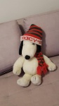 Boneco de pelucia "Snoopy" original medindo 57 cm precisa ser costurado em pequena parte inferior.