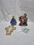 Lote sacro, composto de imagem de Nossa Senhora, imagem de menino Jesus, etc. Medindo a imagem maior 16cm de altura.