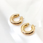 Par de argolas grossas em ouro amarelo 18k