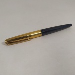 CANETA tinteiro da marca PARKER, fabricada no Brasil - corpo preto tampa dourada. Sem Garantia de funcionamento.