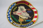 MILITARIA - Antigo PATCH / BORDADO GIGANTE da OPERAÇÃO IRAQUE LIVRE (IRAQI FREEDOM), medindo 33 centímetros de diâmetro. Referido Patch era costurado nas costas das jaquetas dos Militares Veteranos. Contata-se na lateral do emblema a Bandeira Americana.