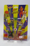 COLECIONISMO (02) - CARTELA com 04 (quatro) Mini personagens do FIGHTERS. Fabricados nos Estados Unidos da América. A cartela está parcialmente aberta ao lado de dois personagens.