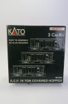 COLECIONISMO FERROVIÁRIO - KIT com 03 (três) VAGÕES para montar. Escala HO. Na caixa original - fabricados pela KATO (Precision Railroad Models) - Japão.
