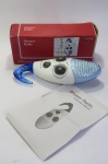COLECIONISMO - RÁDIO PARA BANHEIRO / CHUVEIRO (SHOWER RADIO), na caixa original - Funcionando e sem garantia futura. Utiliza 03 Pilhas do tipo `AA`.