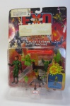 COLECIONISMO (36) - CARTELA LACRADA - Boneco da COLLEEN O`REILLY da série EXO SQUAD JUMPTROOPS.  Fabricação PLAYMATES.
