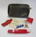 COLECIONISMO - BOLSA de AVIAÇÃO da DELTA - Fornecida aos passageiros durante longas viagens. Contém itens em seu interior conforme fotos.