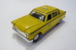 COLECIONISMO - CHECKER CAB 1959 (TAXI) fabricado pela ERTL. Não consta a escala. Mede aprox. 11,3 cm de comprimento - Provável 1:43.