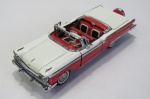 COLECIONISMO (02) - FRANKLIN MINT - Miniatura do FORD FAIRLANE 1959 - CONVERSÍVEL. Ausência do Vidro dianteiro e do Car-Mascot. O espelho retrovisor do lado do motorista está danificado - Escala 1:43. Necessita uma melhor higienização.