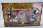 COLECIONISMO 01 - REVOLUÇÃO FARROUPILHA - SÉRIE GUERRAS GAÚCHAS. Caixa Original que retrata a cavalaria gaúcha em trajes típicos e a cavalaria do exército brasileiro no século IX. São 02 (dois) Bonecos com suas montarias. A Brinquers foi uma empresa que produziu miniaturas sobre a história do Rio Grande do Sul em 2014.