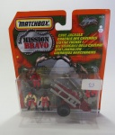 COLECIONISMO - MATCHBOX (03) MISSION BRAVO (36628) CAVE JACKALS - Cartela Lacrada.