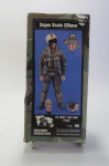 COLECIONISMO - SOLDADO AMERICANO (US NAVY `TOP GUN` PILOT), na caixa original para montar. Fabricado na Bélgica pela Verlinden Productions - Escala 120 mm (12 centímetros). Sem garantia da qualidade das peças em razão do tempo decorrido.