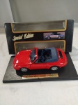 Colecionável - Porsche 911 Carrera Cabriolet - Escala 1:18 - Marca: Maisto