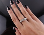 Magnifica Aliança em Ouro Branco 18k cravejado com 15 diamantes