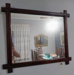 Espelho em madeira de lei da década de 60 em perfeito estado de conservação Medidas: 85x100 cm.