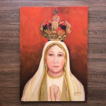 Belo Acrílico sobre tela "Santa" com riquíssimos detalhes. Assinado. Dimensões: 50 cm x 70 cm.