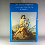 VISUAL ARTS OF URUGUAY - Livros capadura escrito em espanhol em dois volumes, rico em textos e ilustrações. Total de 447 páginas. Dimensões: 35 cm x 25 cm x 6 cm / 4,100 kg.