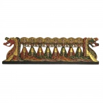 BALI - Talha em madeira entalhada e policromada. DImensões: 29 x 100 cm.