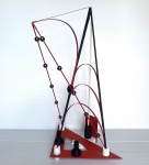 Escultura abstrata feita de madeira com detalhes nas cores vermelho, branco e preto com belos acabamentos. Obra única, assinado HDG no fundo. Dimensões: 50 cm aproximadamente. Recentemente, descobri minha paixão por criar esculturas abstratas, utilizando hastes de madeira e diversos tipos de materiais. Cada peça é uma combinação única de formas e cores, onde a simplicidade do material encontra a complexidade da criatividade. Meu trabalho busca criar composições artísticas que instigam a imaginação e despertam novas perspectivas.