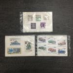 Antigos selos de origem internacional, parte de coleção, em excelente estado.