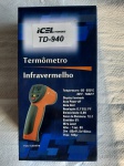 Termômetro Digital ICEL TD-940 profissional sendo um termômetro digital infravermelho portátil, com display duplo, que tem principal característica a medição de temperatura sem a necessidade de contato físico. Muito usado para termografia na área elétrica, refrigeração, controle de qualidade de alimentos e outros.